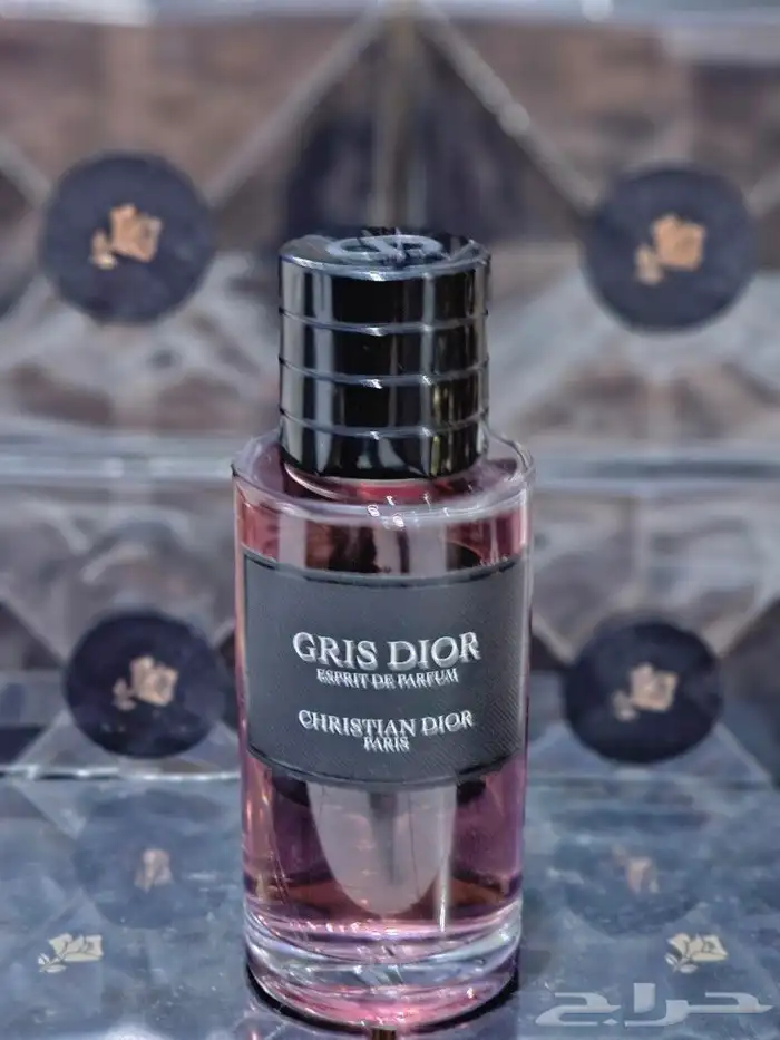 السلام عليكم كيف الحال في عطور حصريه وبسعر حلوه 23