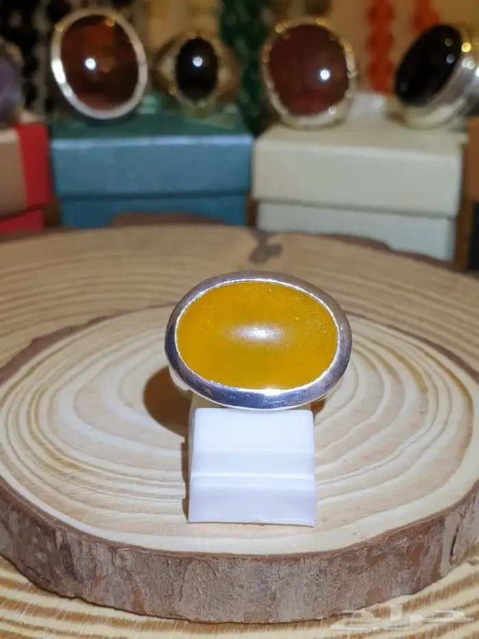 خاتم عقيق يماني اصفر شرف الشمس 2