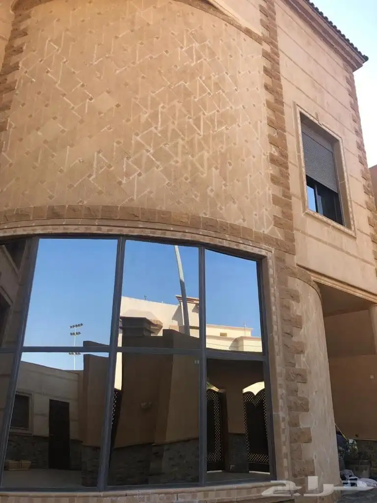 فيلا فاخرة للبيع في حي النعيم 0