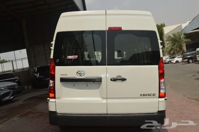 تويوتا باص هايس 2025 ديزل سقف مرتفع قير أوتوماتيك 1