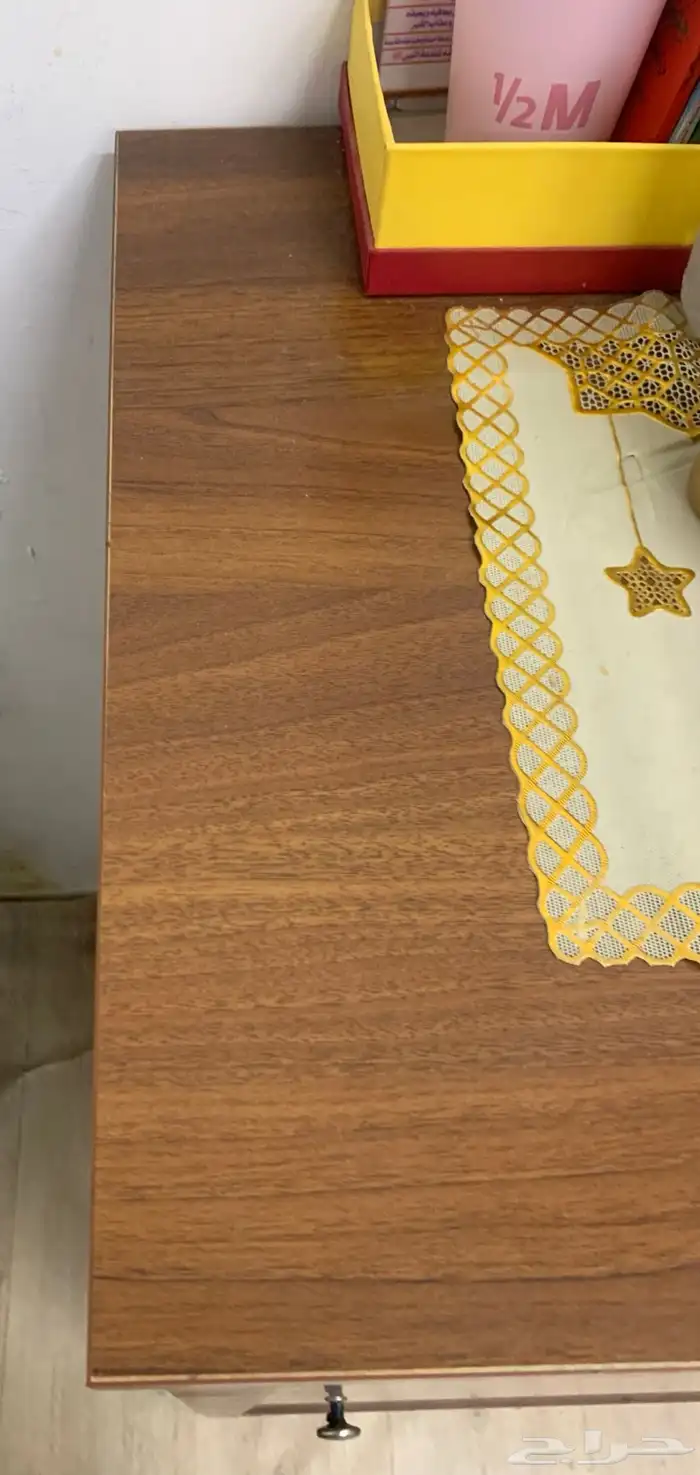 دولاب للبيع 1