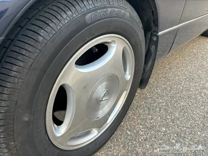 لكزس LS 400 نظيف 23