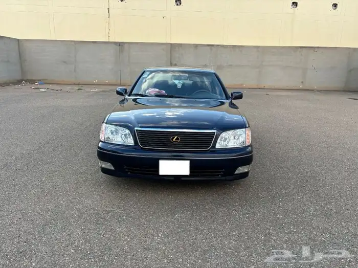 لكزس LS 400 نظيف 6