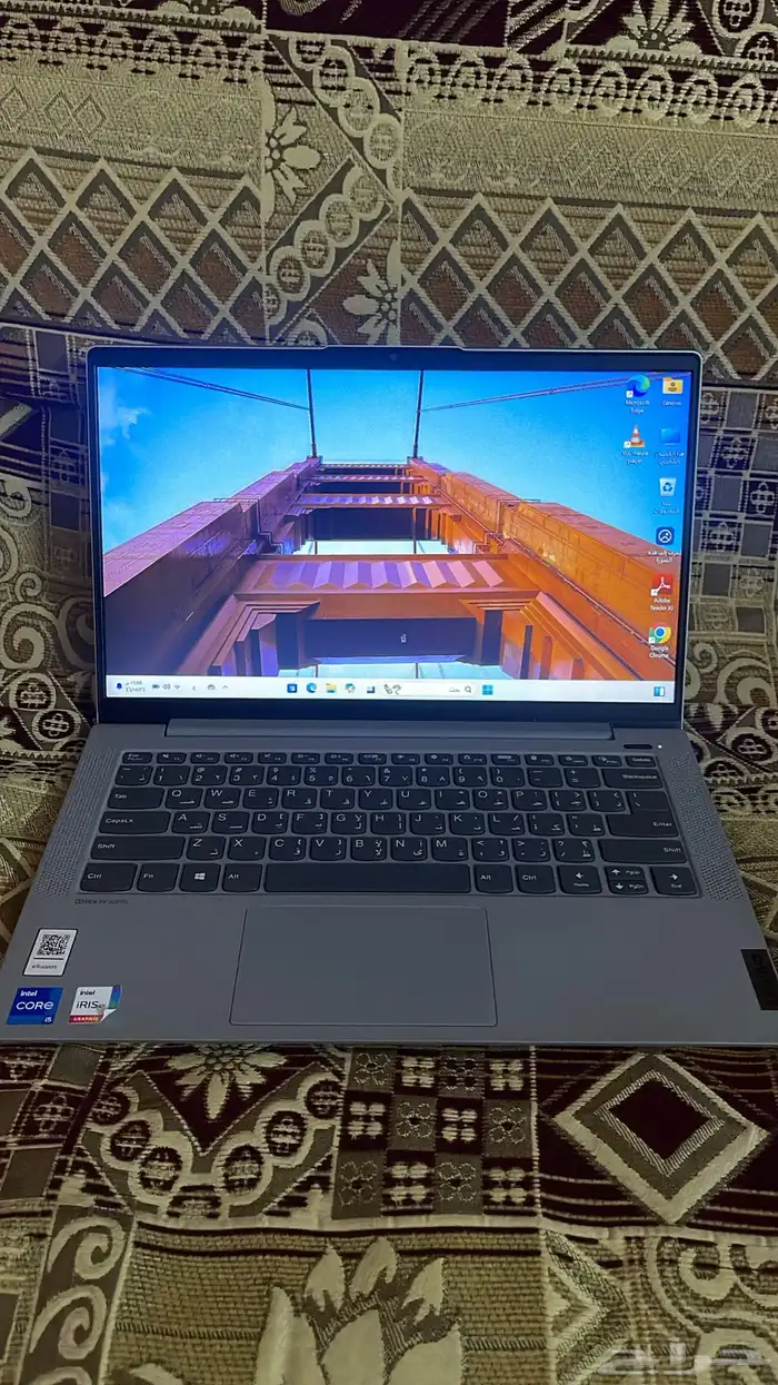 لابتوب لينوفو حديث 0
