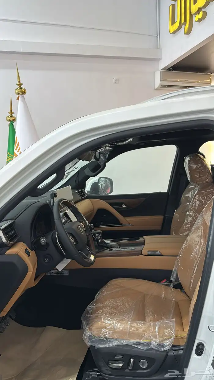 تاجير سيارات للايجار لكزسBB2024 اصفار 7