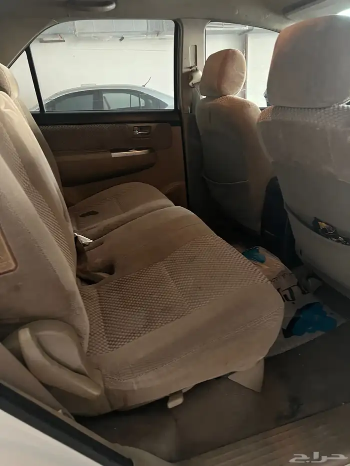 عدد 10 سيارات ومحول كهربائي ومكاينة لحام وأدوات نجارة للبيع 9
