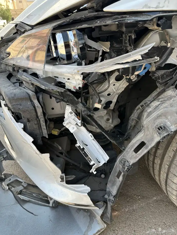 للبيع لكزس مصدوم موديل 2020 (( مباعه )) 3