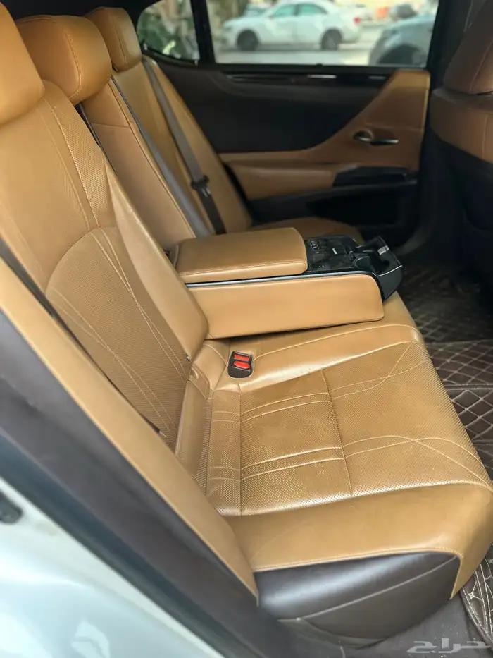 للبيع لكزس مصدوم موديل 2020 (( مباعه )) 12