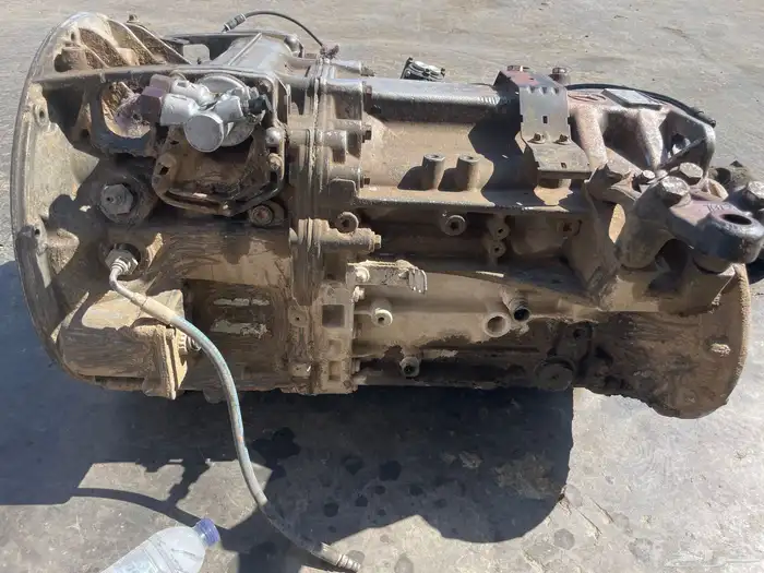 جير عادي شاحنه مرسيدس اتيكو مع ملحقاته 0
