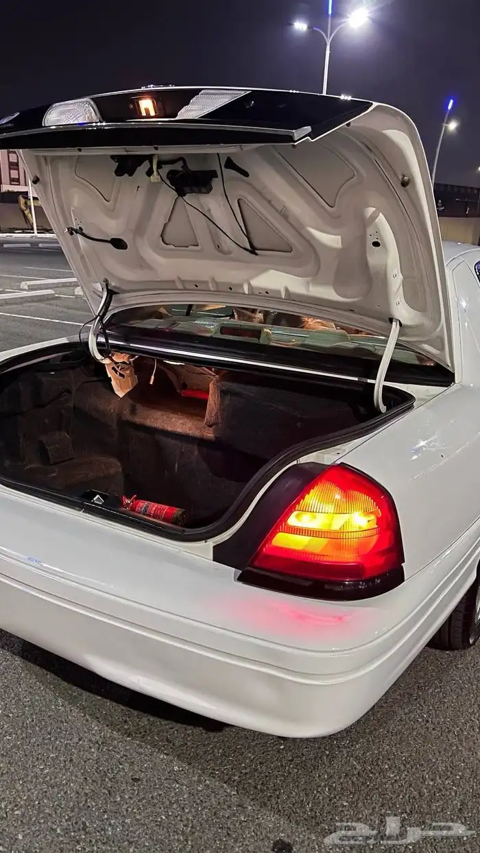 فورد 2011بوليسي مخزن ماشي 70 الف (تم البيع) 22