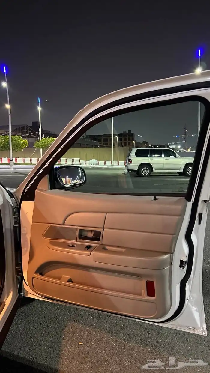 فورد 2011بوليسي مخزن ماشي 70 الف (تم البيع) 39