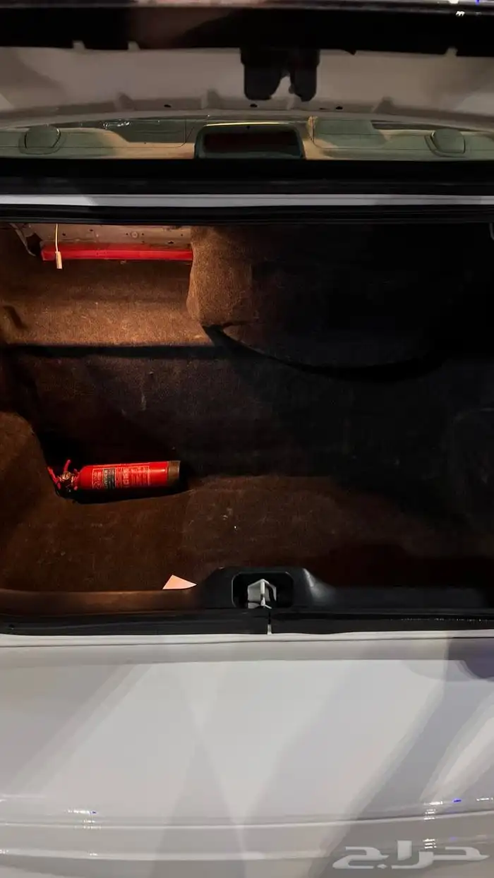 فورد 2011بوليسي مخزن ماشي 70 الف (تم البيع) 25