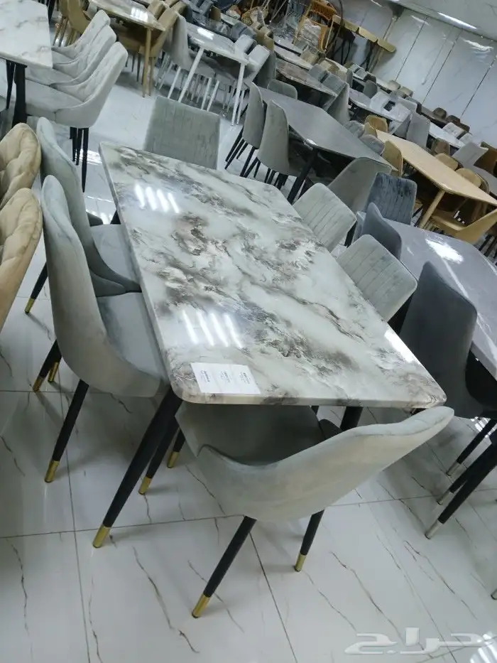 طاولات طعام متنوعه 15
