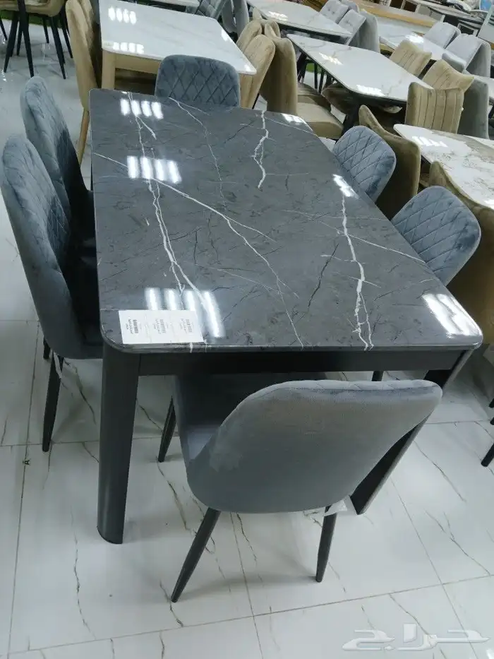 طاولات طعام متنوعه 7