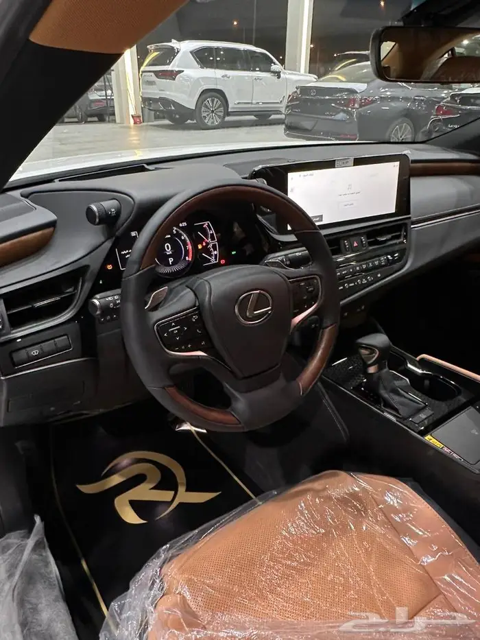 لكزس - ES350CC - بريمي - 2025- بسعر مغري 4