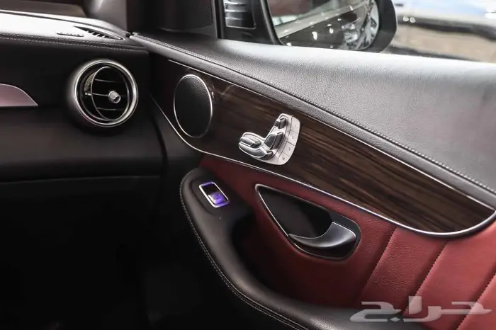 مرسيدس GLC200 SUV 2021 AMG عداد 25 الف كم 8