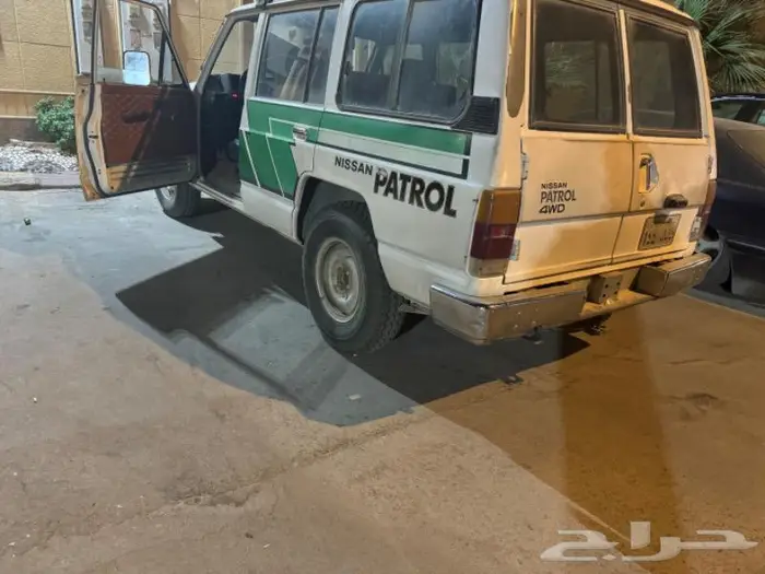 جيب بترول 84 نظيف للبيع او بدل 1