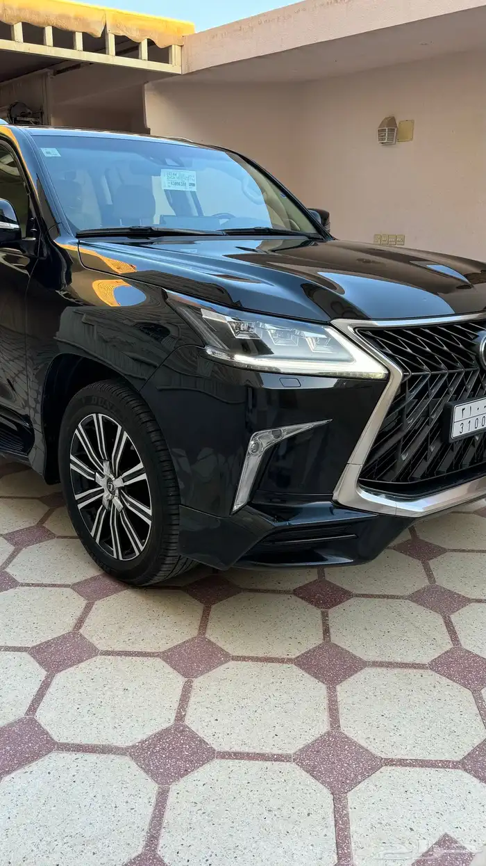 تم البيع تم البيع جيب لكزس 2018 LX 570 1
