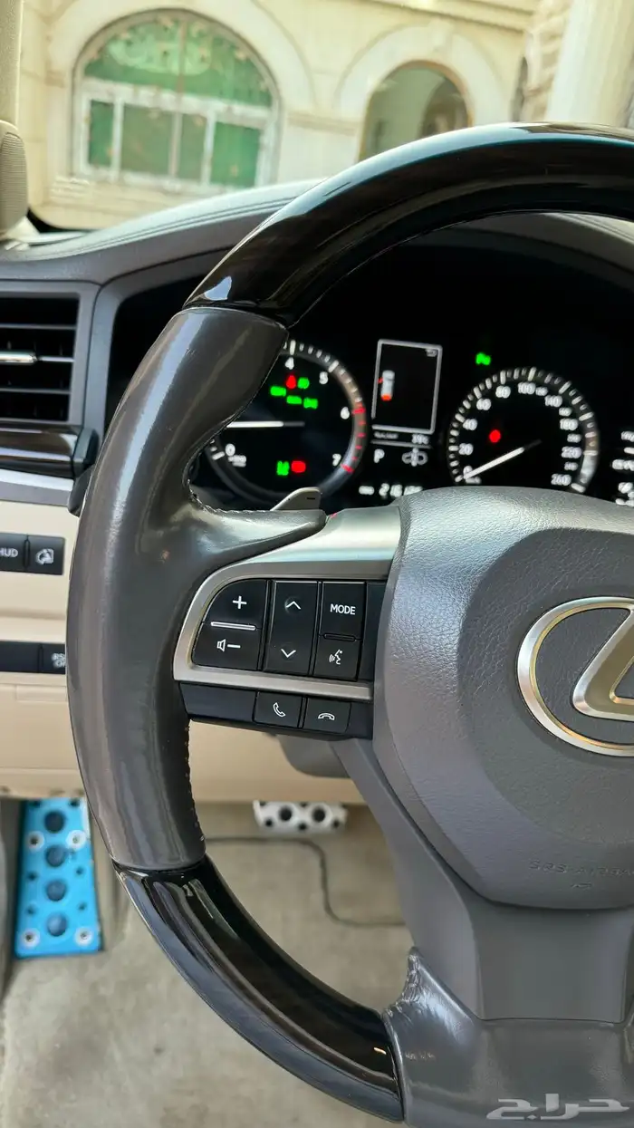تم البيع تم البيع جيب لكزس 2018 LX 570 24