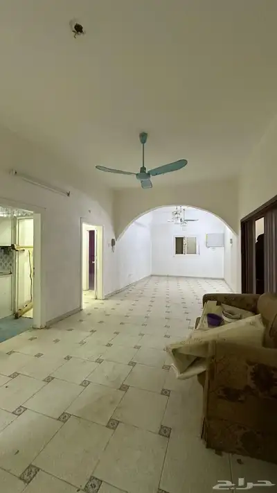 موقع رائع في السداد عليه مبنى فيلا قديمه 360م شارع 15 9