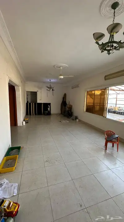 موقع رائع في السداد عليه مبنى فيلا قديمه 360م شارع 15 22