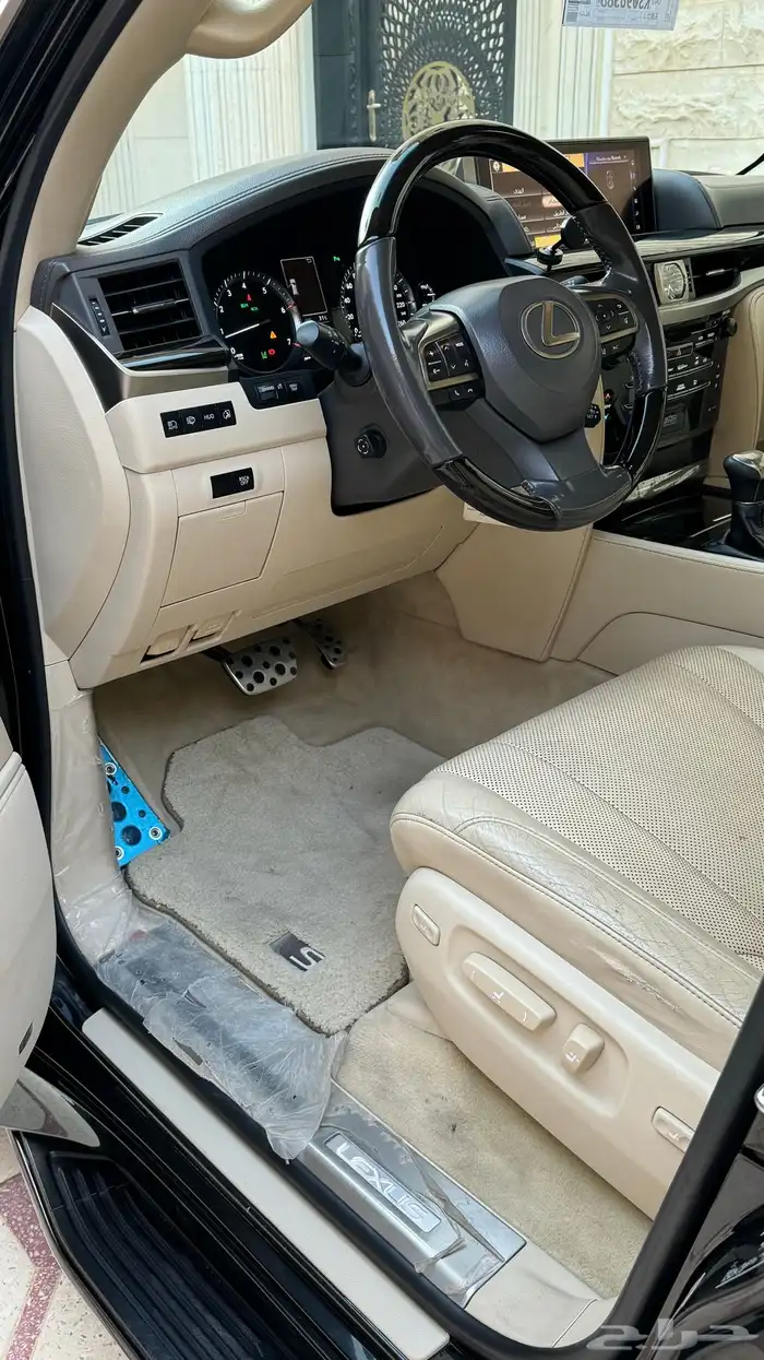 تم البيع تم البيع جيب لكزس 2018 LX 570 9