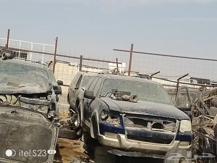قطع غيار تشليح اكسبلور من 2001 وطالع 2