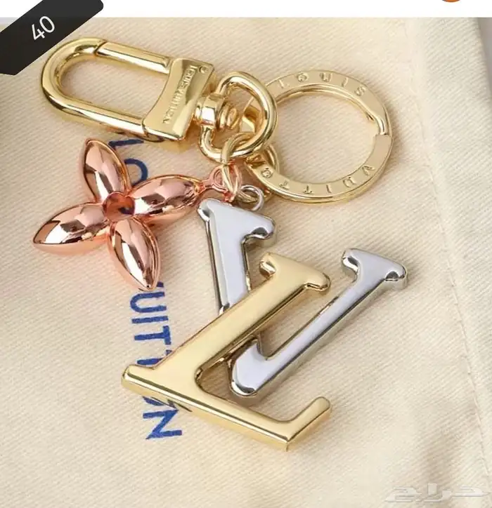 ميداليات لويس فيتون ماستر كوالتي متنوعة 17