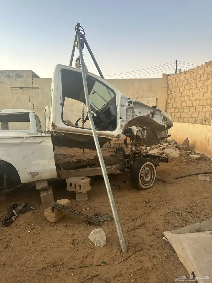 غمارة هايلكس للبيع قفش كامل يوجد توصيل ع حسب الاتفاق 0