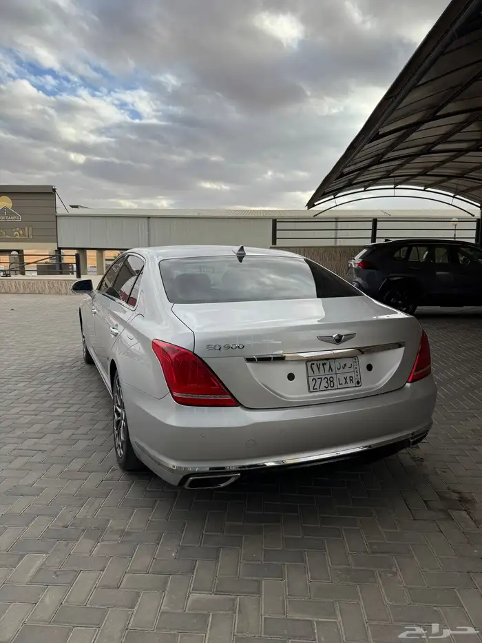 للبيع العاجل Genesis G90 1