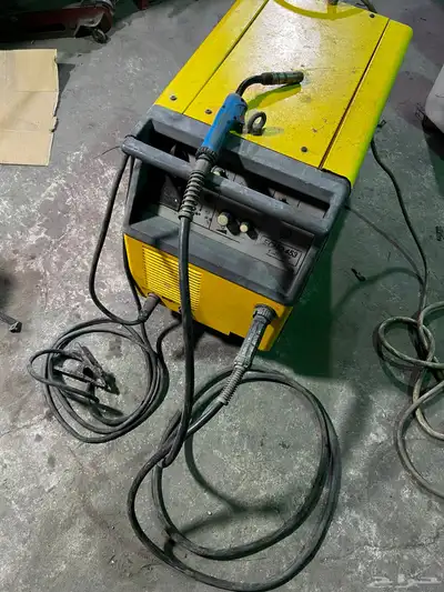 مكينتة لحام ميج او  ميق  ايطاليه اصليه 0