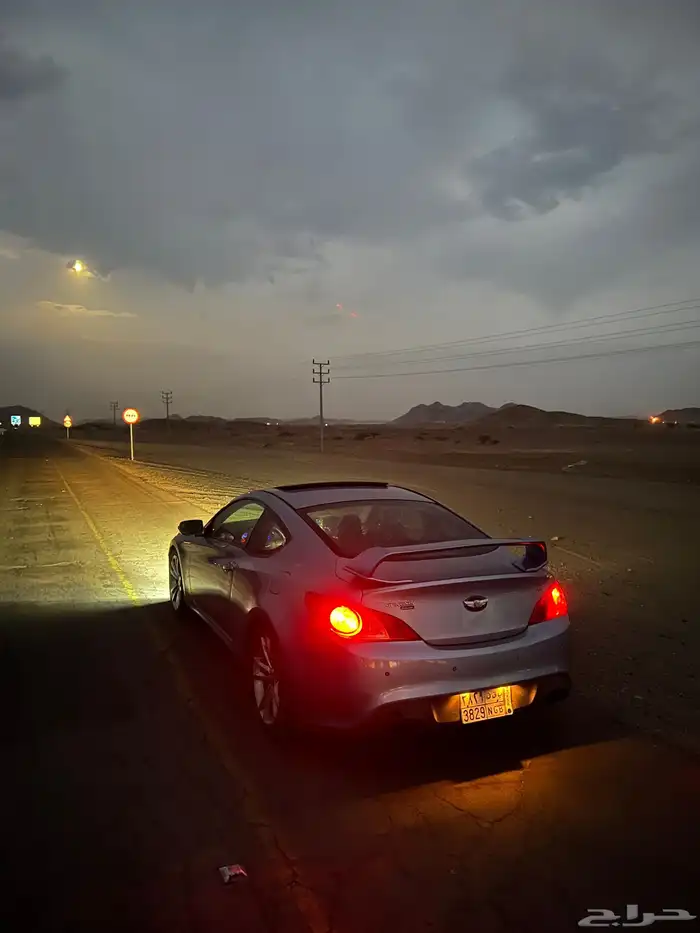 هونداي جنيسيس 8