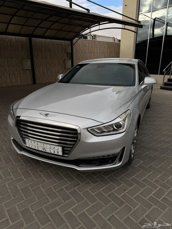 للبيع العاجل Genesis G90 18
