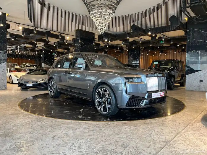كولينان بلاك بادج - Rolls-Royce Cullinan Black Badge 2025 1