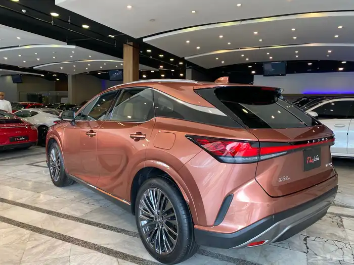 لكزس RX350 2023 4