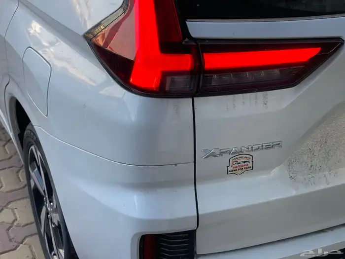 ميتسوبيشي اكسباندر ابيض 2024 4
