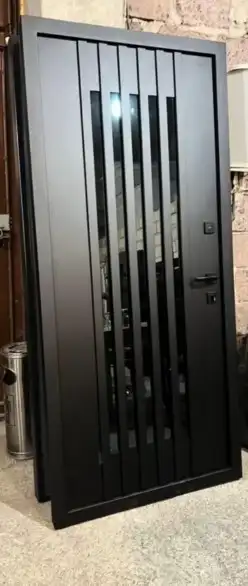 ورشة حدادة باشراف سعودي مباشر 9