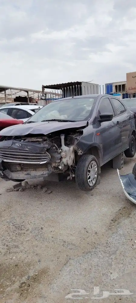 عدد 2 من السيارات النوع فرد فجو 2016 تشليح قطع غيار فقط 3