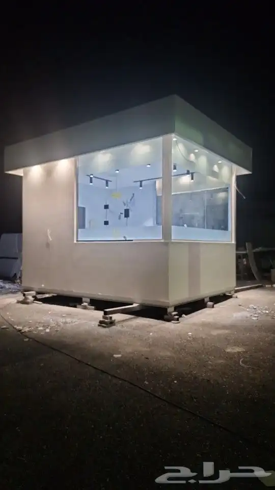 كشك للبيع 3 4 2