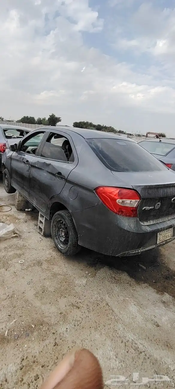 عدد 2 من السيارات النوع فرد فجو 2016 تشليح قطع غيار فقط 0