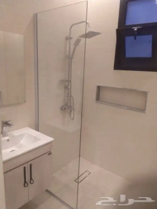 زجاج 12 ملي المنيوم 8