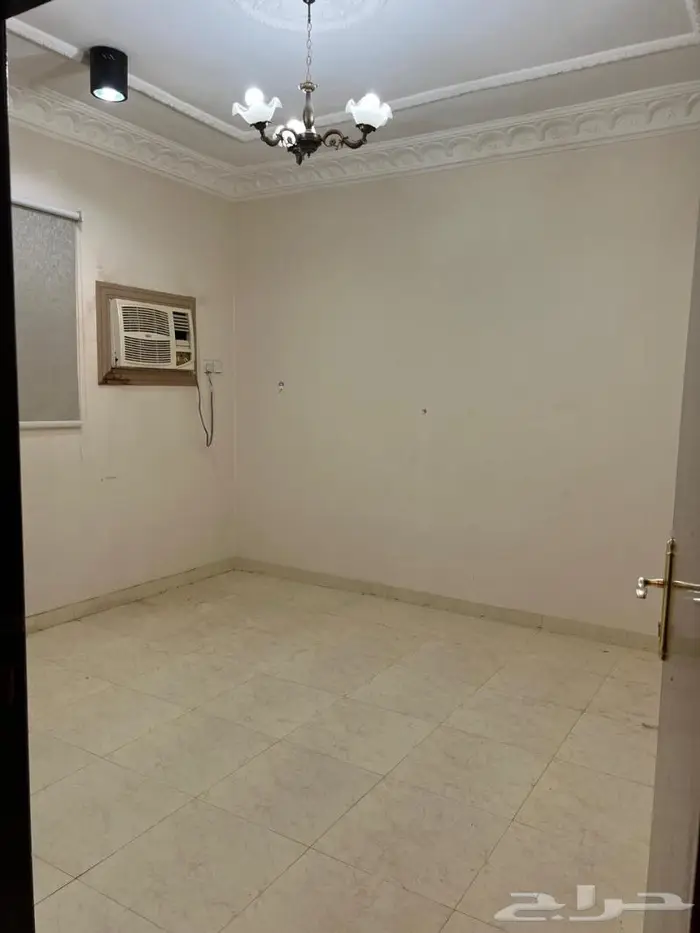 شقة للاجار بالمجمعه 1