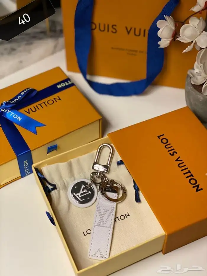 ميداليات لويس فيتون ماستر كوالتي متنوعة 16