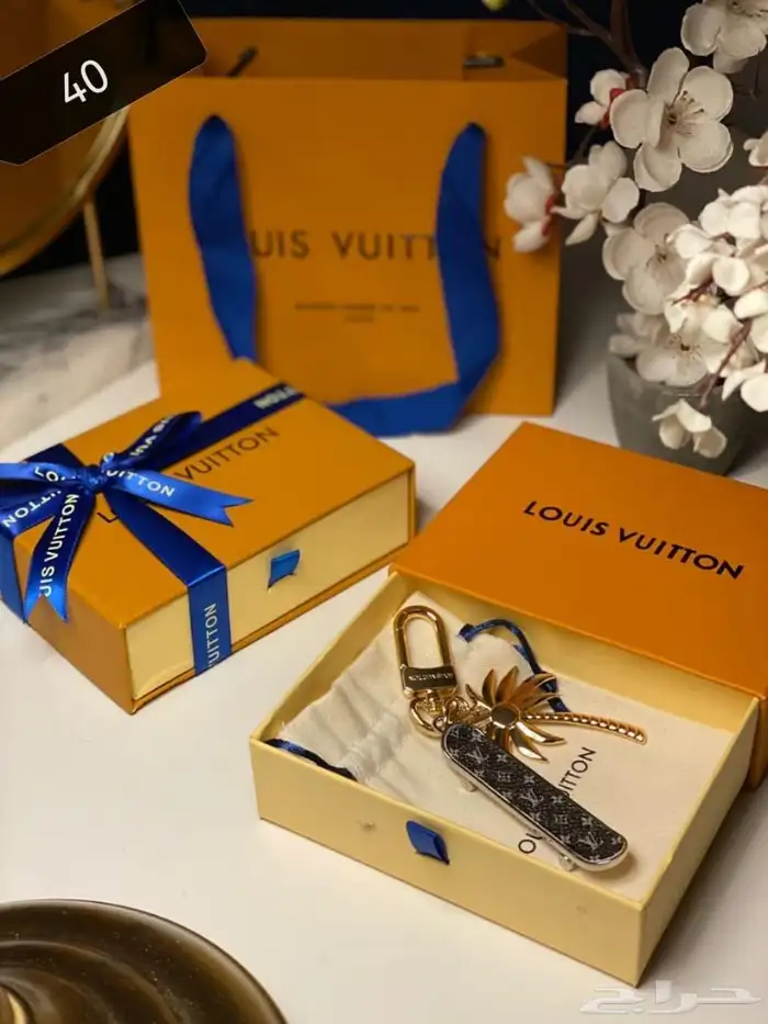 ميداليات لويس فيتون ماستر كوالتي متنوعة 10