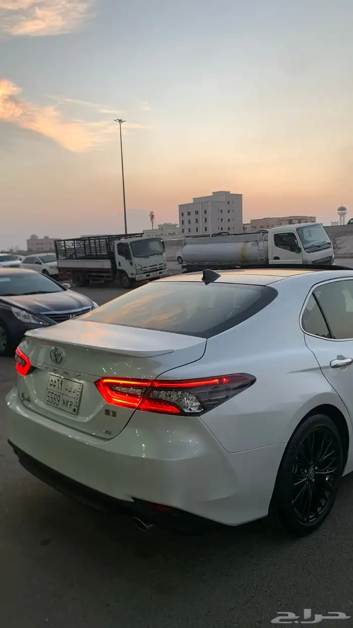 تويوتا كامري 2023 قراندي 40 عام 4