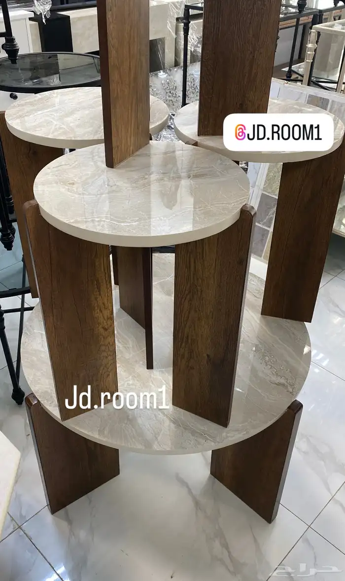 طاولات مرايا و زجاج 72