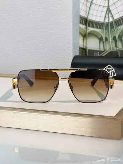 أفخم نظارات العالم ( مايباخ ) 60