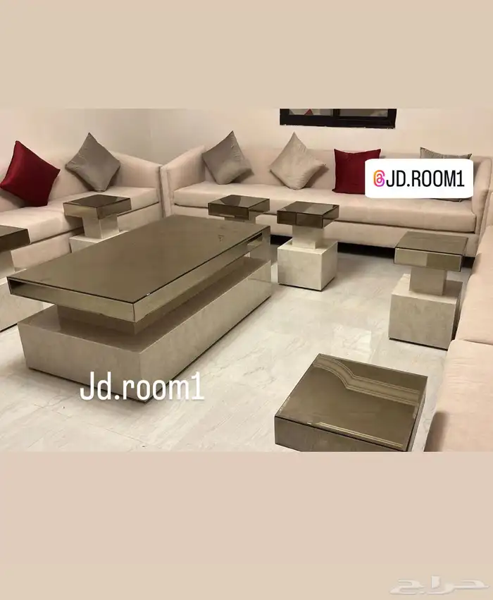 طاولات مرايا و زجاج 84