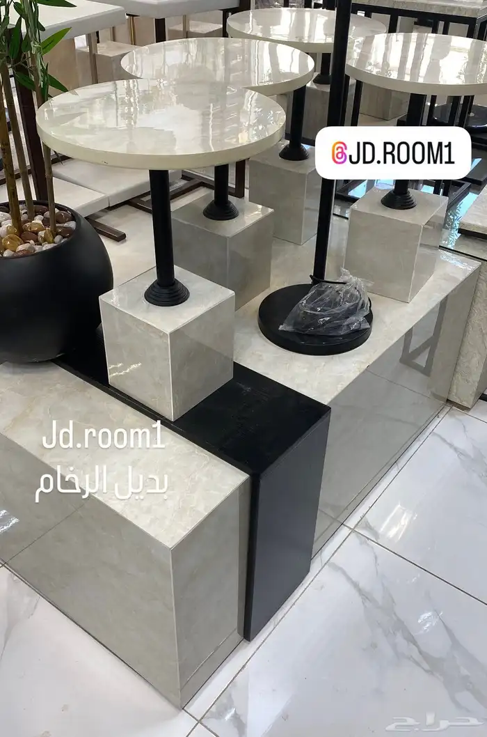 طاولات مرايا و زجاج 70
