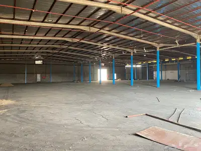 مستودع بمبنى إداري للايجار بحي النخيل 34